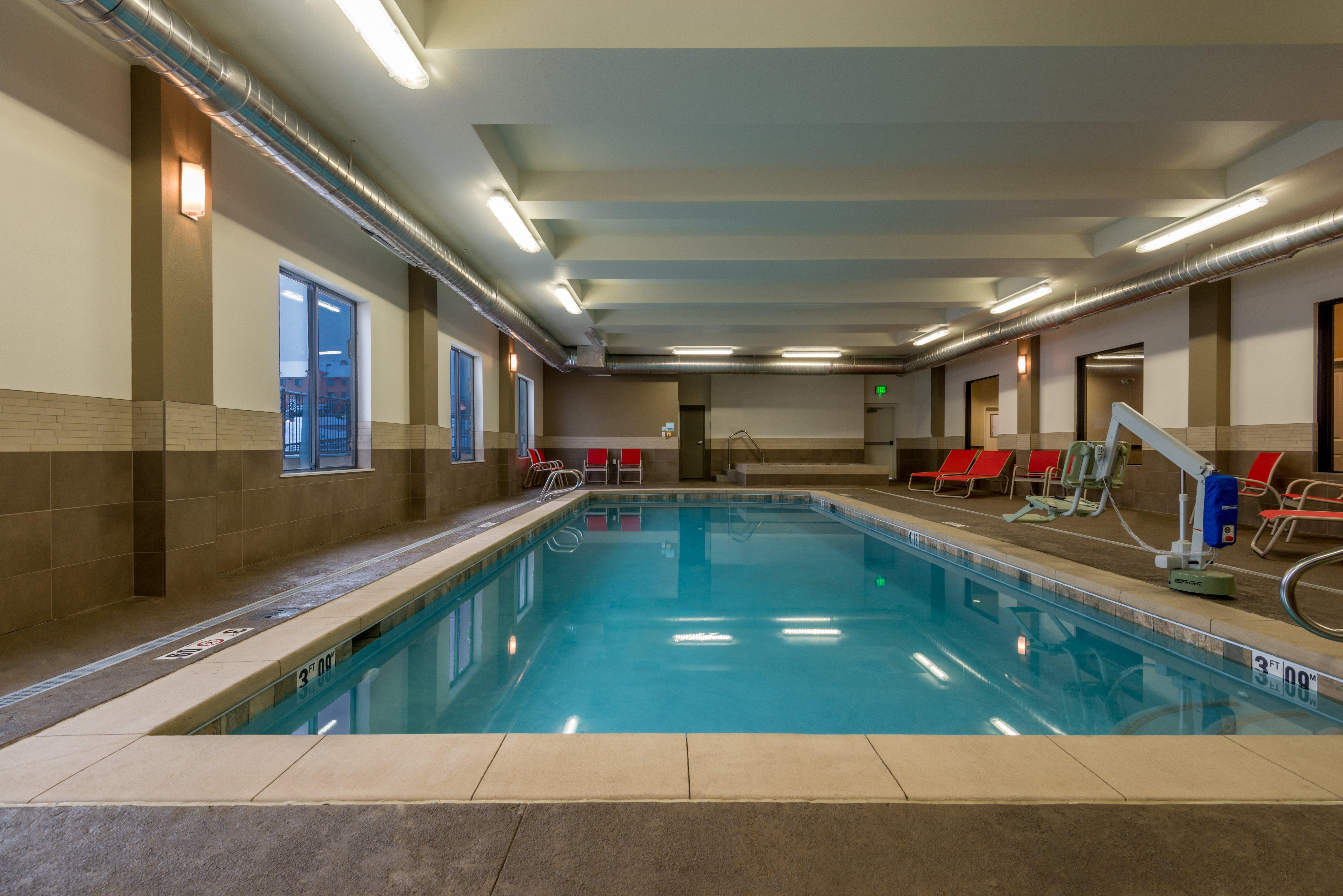 Holiday Inn Express & Suites Denver South - Castle Rock By Ihg Exterior foto